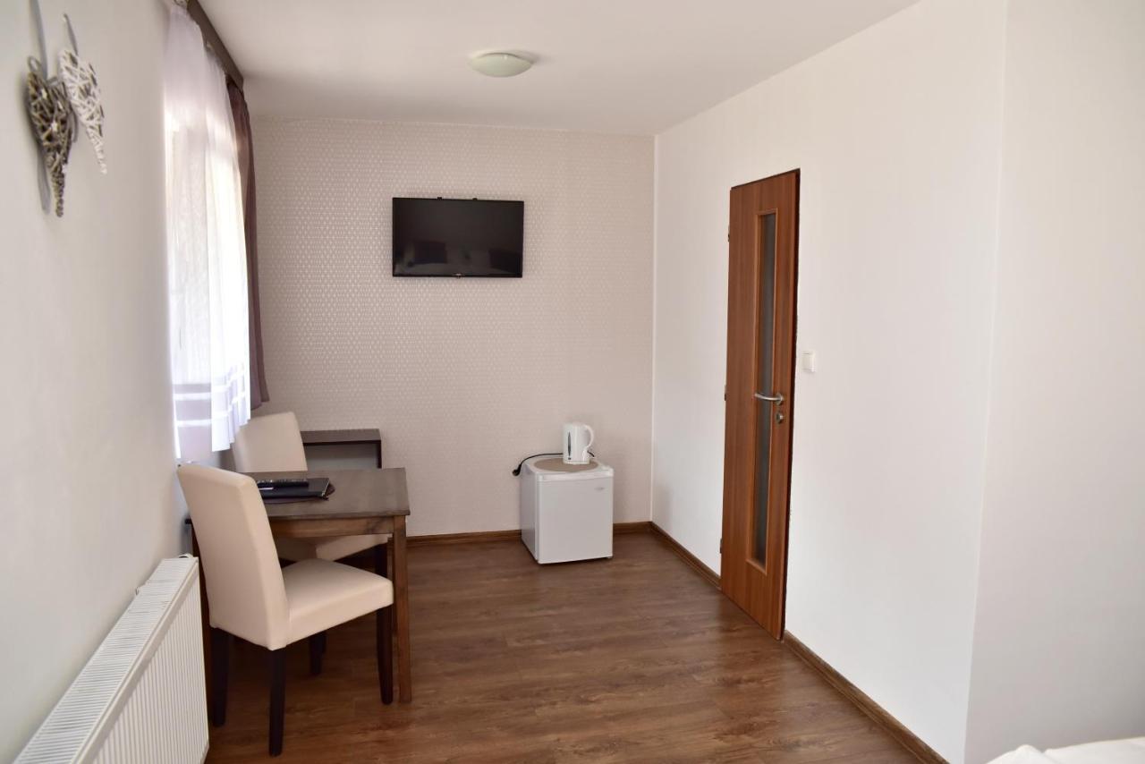 Pension U Krbu Mikulov v Krusnych Horach Exteriör bild