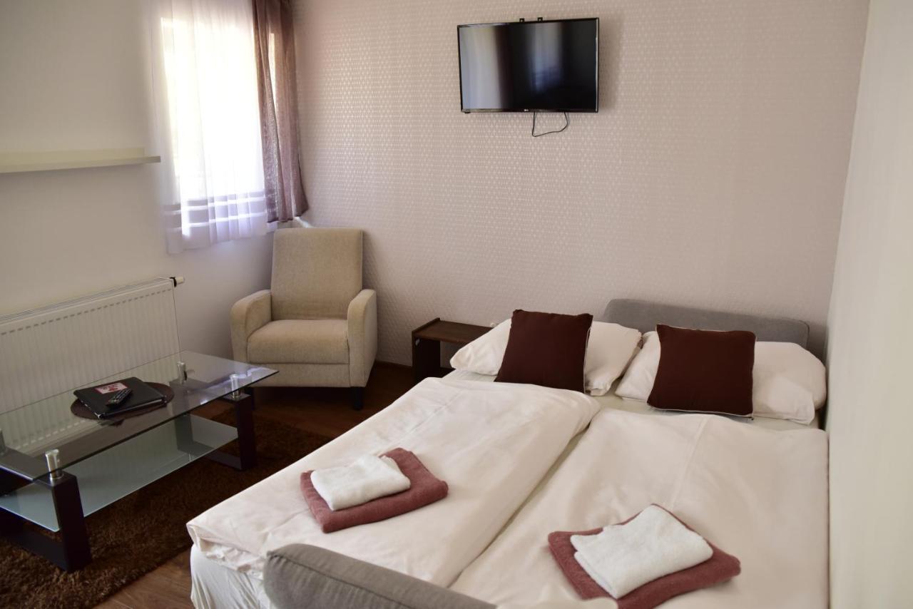 Pension U Krbu Mikulov v Krusnych Horach Exteriör bild