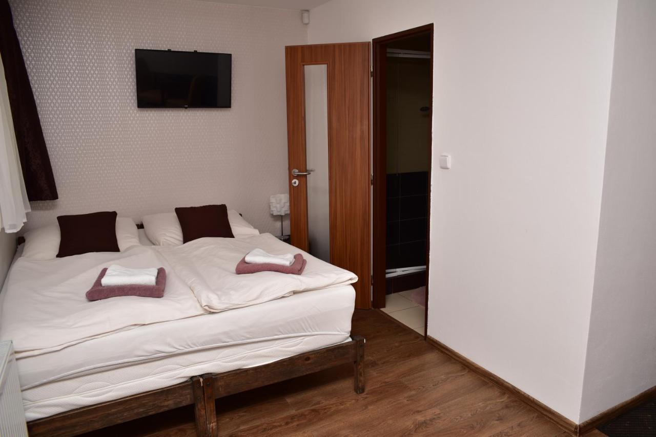 Pension U Krbu Mikulov v Krusnych Horach Exteriör bild